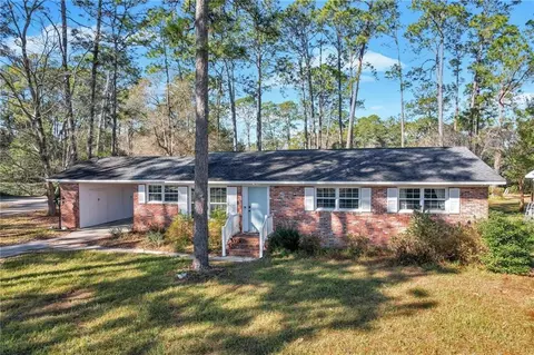 706 S Palm St, Jesup, GA 31546