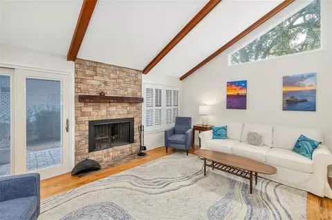 122 Redfern Dr, Saint Simons Island, GA 31522
