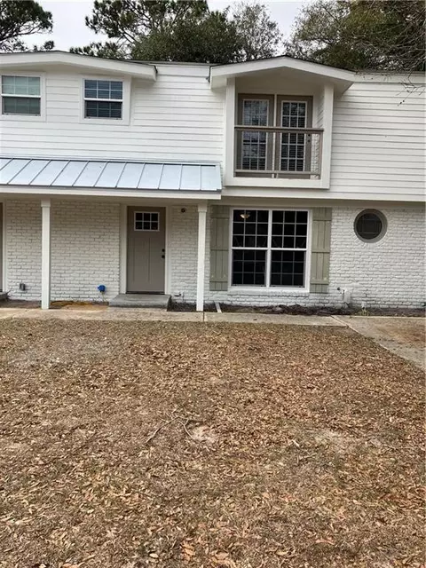 34 Lanier Rd #B, Jekyll Island, GA 31527