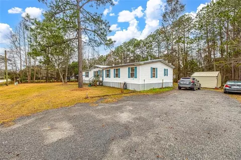 1020 Jim Truesdell St, Darien, GA 31305