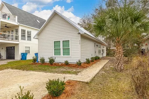 315 Holly St, Saint Simons Island, GA 31522