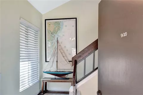 909 Wimbledon Dr, Saint Simons Island, GA 31522