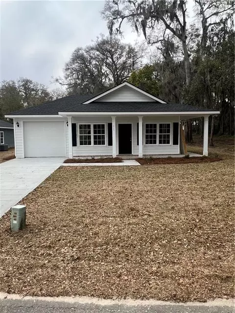 1127 Old River Rd, Darien, GA 31305