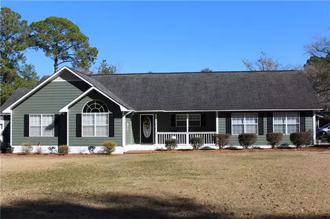 312 Rumph St, Jesup, GA 31545