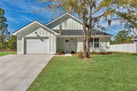 1649 Ashantilly Dr, Darien, GA 31305