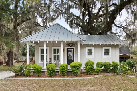 Exterior - 1079 New Shellman Rd NE, Shellman Bluff, GA 31331 photo 2 of 17