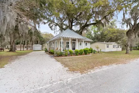 Exterior - 1079 New Shellman Rd NE, Shellman Bluff, GA 31331 photo 9 of 17