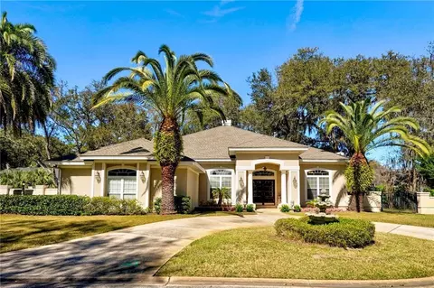 605 Brickyard Ln, Saint Simons Island, GA 31522