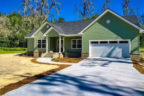3435 Bob Bowen Rd, Blackshear, GA 31516