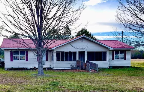 3732 West Dr, Blackshear, GA 31516