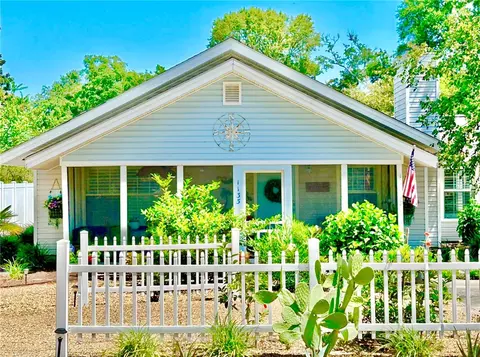 1133 Mallery St, Saint Simons Island, GA 31522