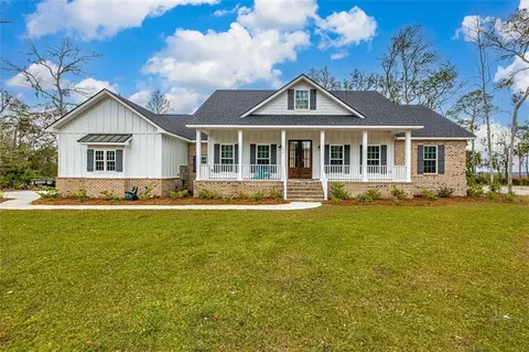 150 Bartram Trl, Brunswick, GA 31523