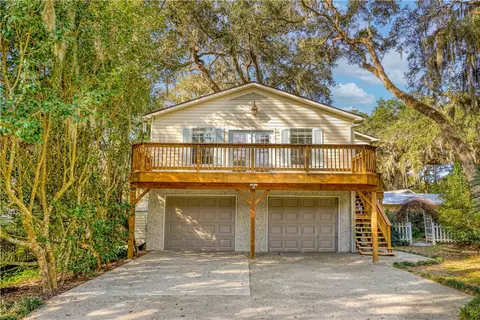 135 Ledbetter Ave, Saint Simons Island, GA 31522