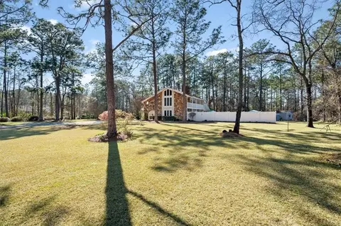 161 Maxwell Rd, Odum, GA 31555