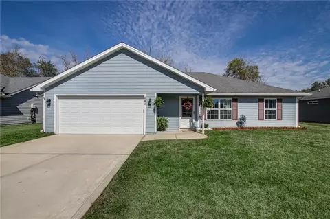 241 Hide Away Lake Dr, Kingsland, GA 31548