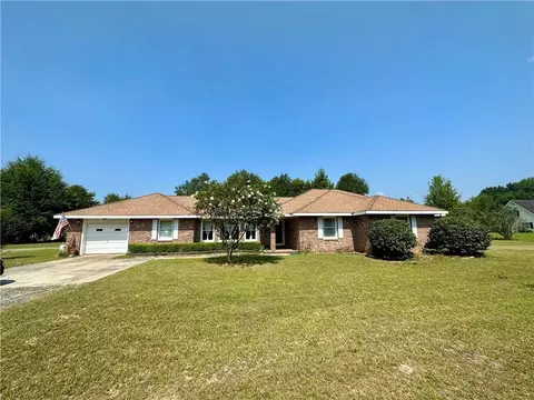 103 Hog Creek Rd, Waycross, GA 31503