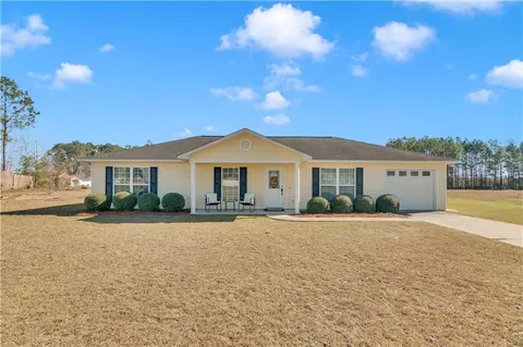 6667 Pine Ridge Cir, Blackshear, GA 31516