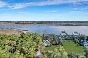 1127 Cherry Laurel Dr NE, Townsend, GA 31331