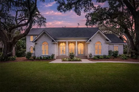 216 Saint James Ave, Saint Simons Island, GA 31522