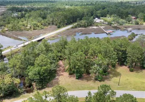 1111 River Oaks Rd, Brunswick, GA 31523