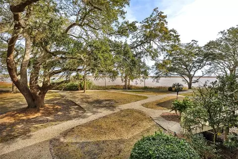 1038 Plantation Point Dr, Saint Simons Island, GA 31522