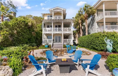 103 Georgia St, Saint Simons Island, GA 31522