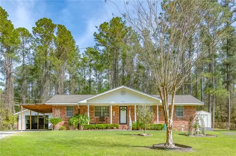 609 Sparkman Dr, Saint George, GA 31562