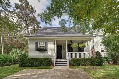 420 Holly St, Saint Simons Island, GA 31522