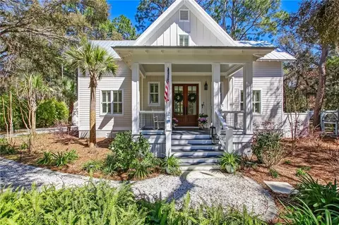 105 Overhand Ct, Saint Marys, GA 31558