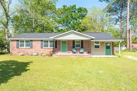 1540 Highland Rd, Waycross, GA 31503