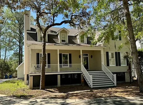 145 Newfield St, Saint Simons Island, GA 31522