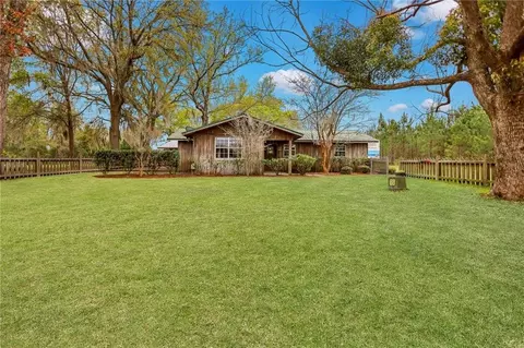 346 Elliott Rd, Waynesville, GA 31566