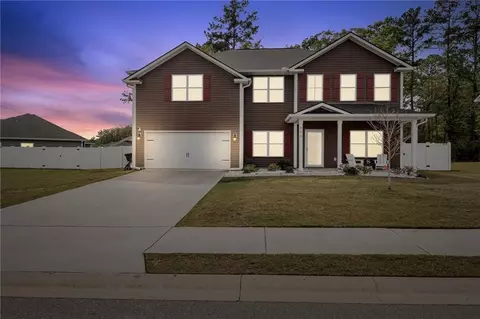 869 Fairview Cir, Hinesville, GA 31313