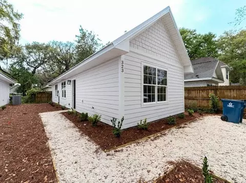323 Palmetto St, Saint Simons Island, GA 31522