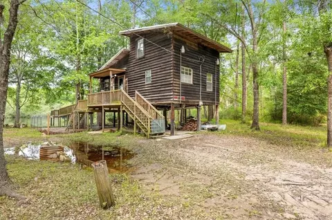 1000 Warners Lndg, Hortense, GA 31543