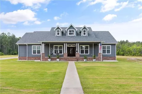 304 Big Pine Dr, Kingsland, GA 31548