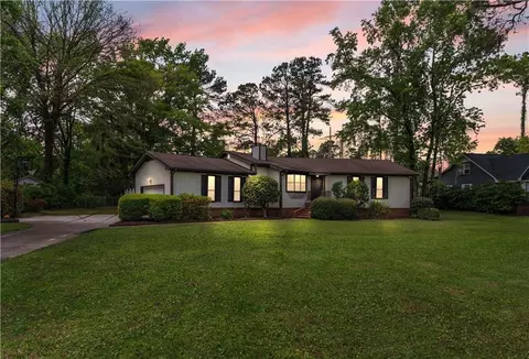147 River Ridge Rd, Brunswick, GA 31523