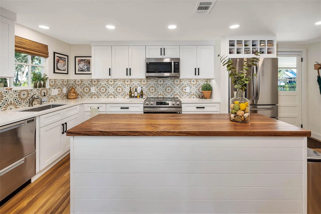 109 Oliver Ln  