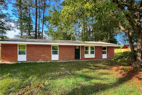 2227 Peachtree St, Brunswick, GA 31520