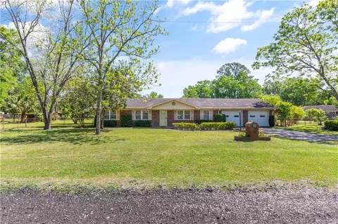 112 Avis Dr, Brunswick, GA 31520