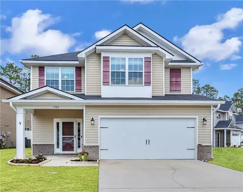 1304 Karen Ct, Hinesville, GA 31313