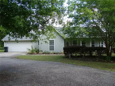 678 Emanuel Church Rd, Brunswick, GA 31523