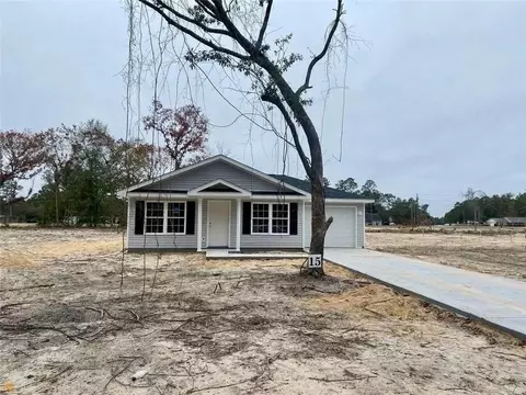 447 Church Cir, Jesup, GA 31545