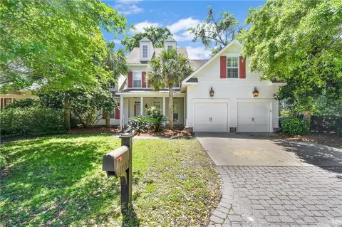 140 N Cottages Dr, Saint Simons Island, GA 31522