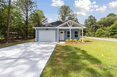 701 Pine St, Darien, GA 31305