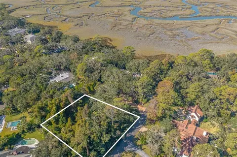 223 W 26th St #3, Sea Island, GA 31561