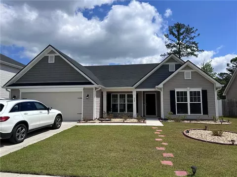 268 Chestnut Dr, Brunswick, GA 31523