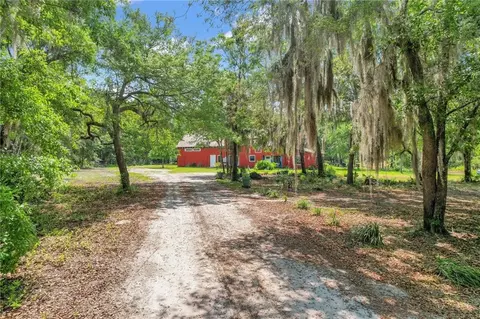 1384 Woodville Rd SE, Darien, GA 31305