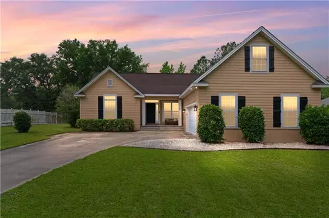 53 Deer Ln, White Oak, GA 31568