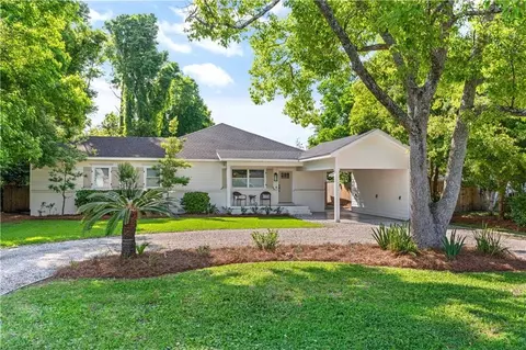 615 Bartow St, Saint Simons Island, GA 31522